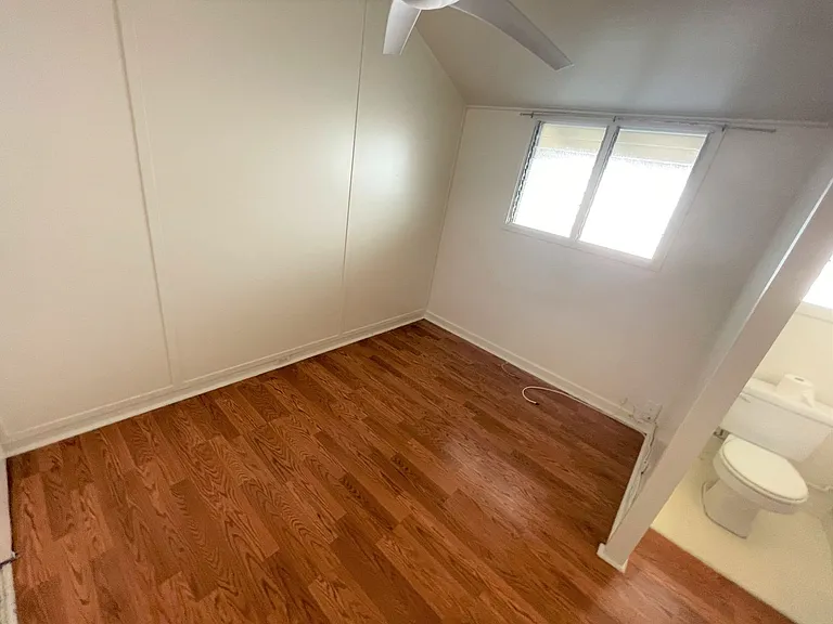 1024 Green St — Photo 4