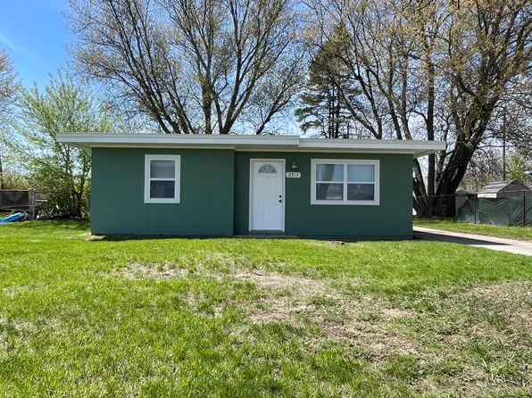 2513 25th St, Port Huron, MI 48060