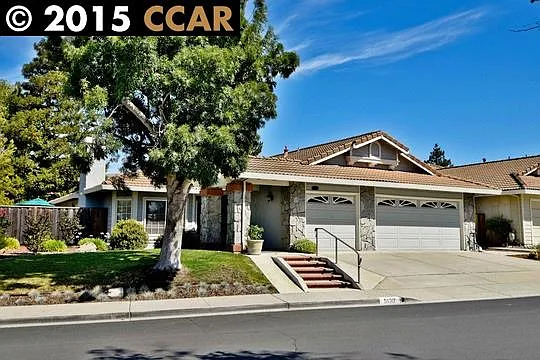5130 Canyon Crest Dr photo 1