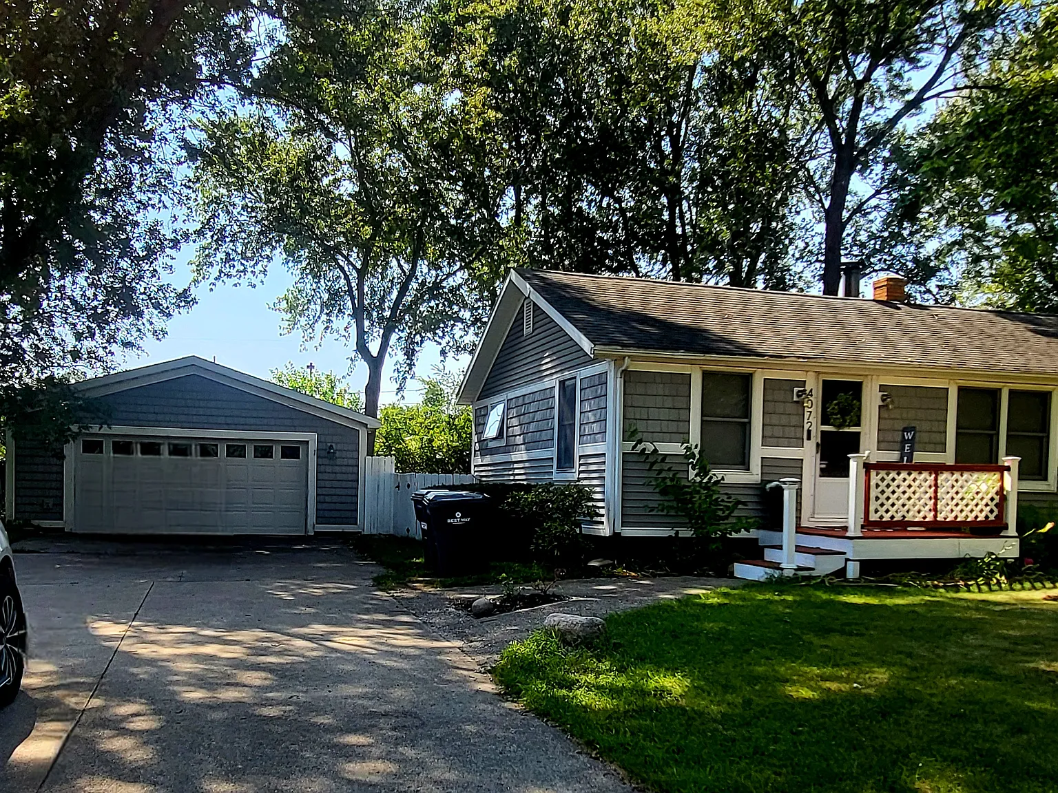 2 bed, 1.5 bath, 1100 sqft, $2,100 — Photo 2