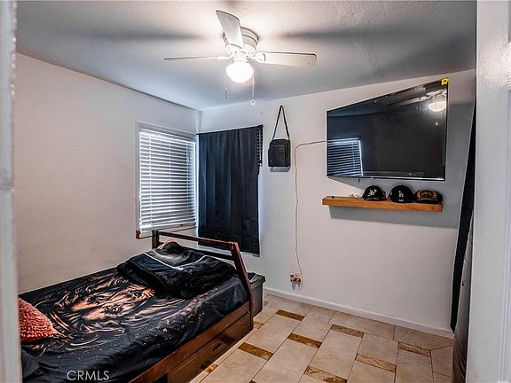 5th image of 12127 216th St