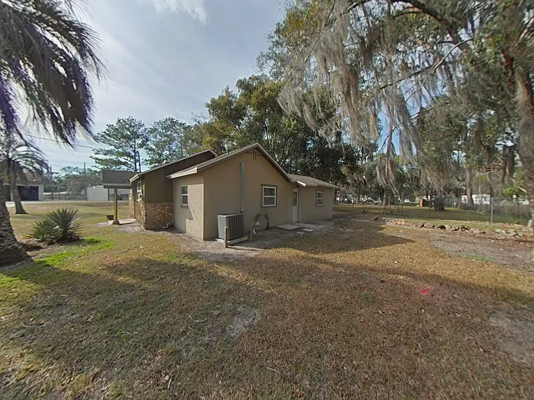 3903-3915 NW Gainesville Rd — Photo 10