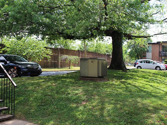 3rd image of 2601 Hillsboro Pike APT C15