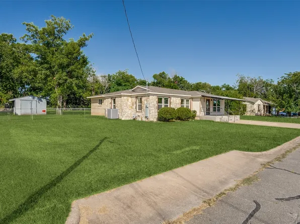 107 N Cherry Ln, Granbury, TX 76048