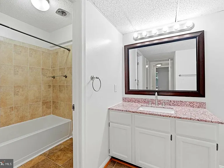 3101 Patrick Henry Dr #132 — Photo 13