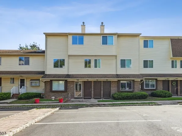 103 Orchard Meadows Dr, Union, NJ 07083
