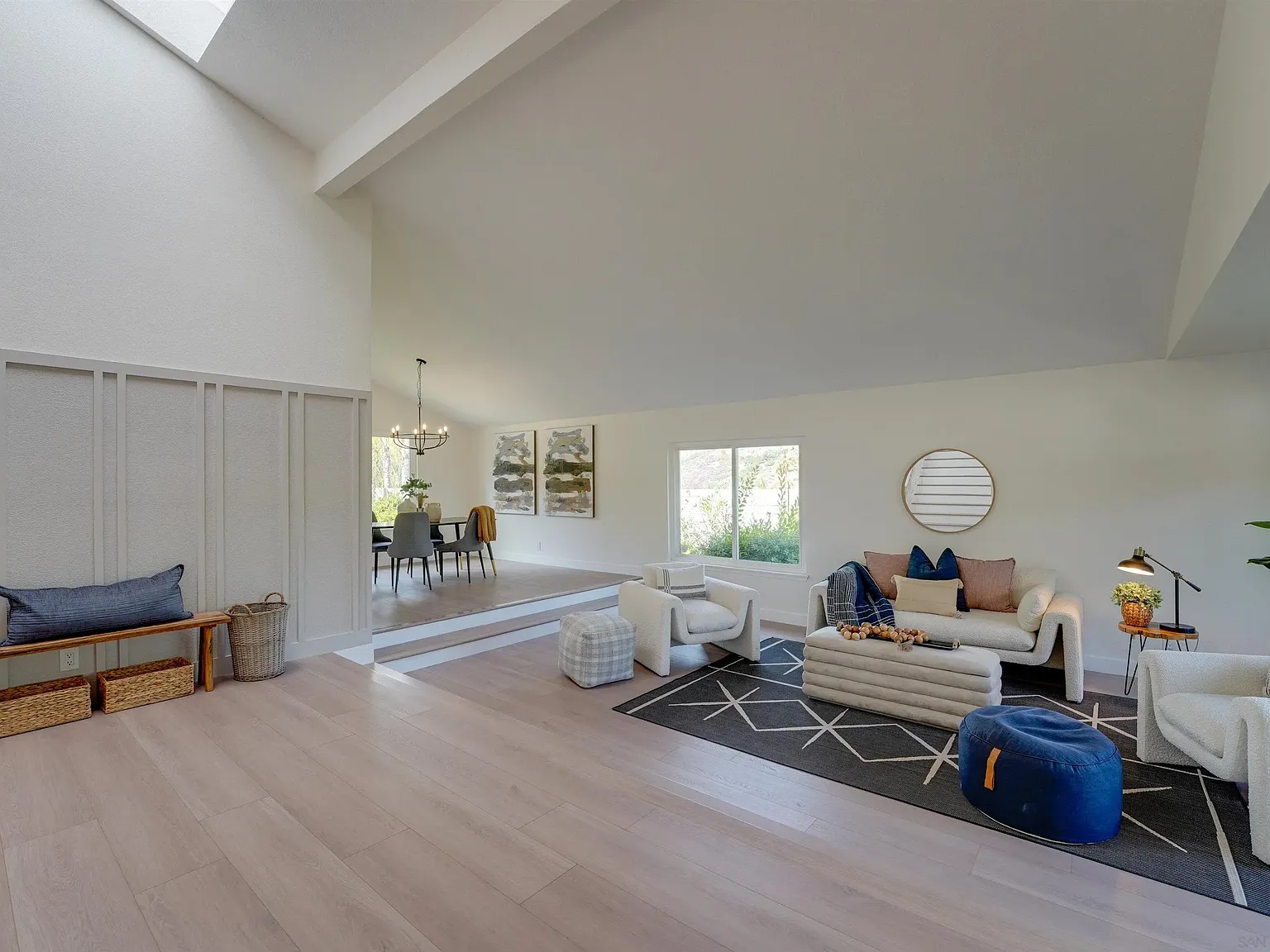 4 bed, 3.0 bath, 2693 sqft, $6,495 — Photo 3
