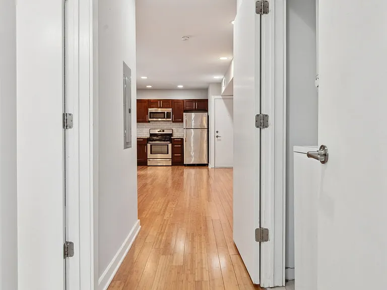 3044 Richmond St #7 — Photo 6