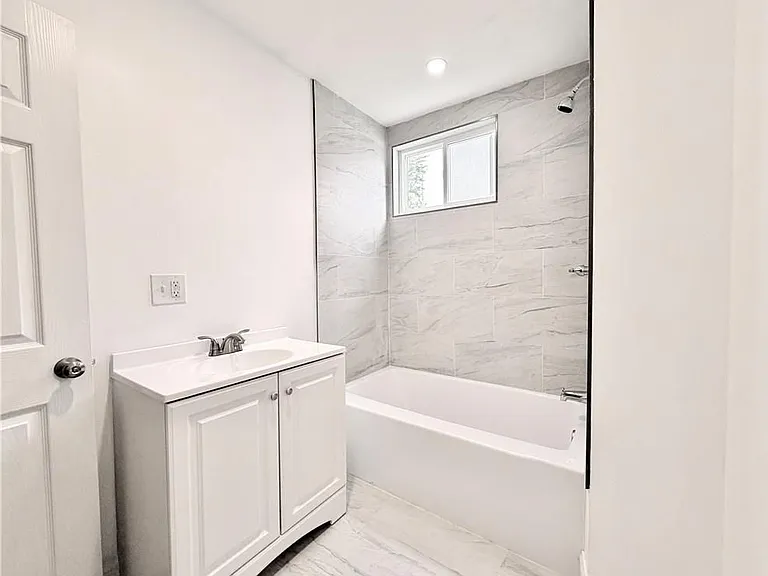 27 Greenville Ave — Photo 5