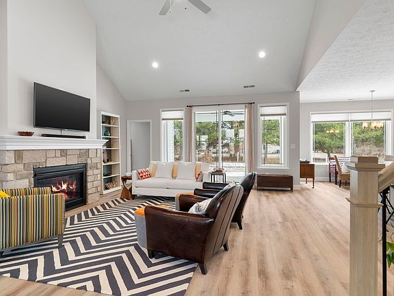 5th image of 4073 Peterborough Rd