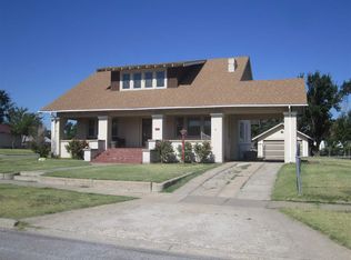 221 S Santa Fe St, Shattuck, OK 73858