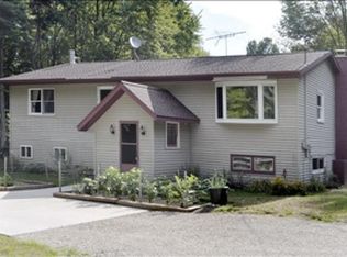 11775 Banfield Rd, Delton, MI 49046