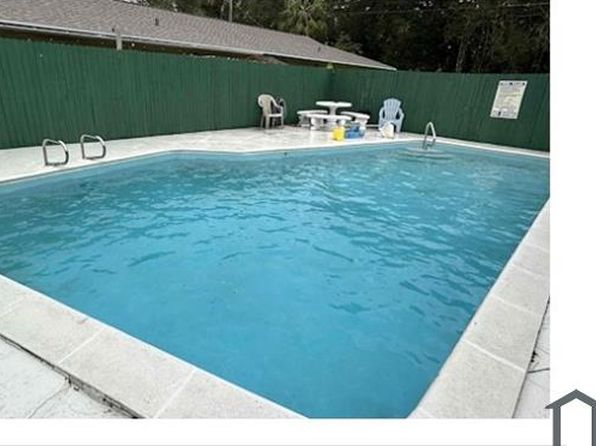 21 Crescent Lake Dr #21