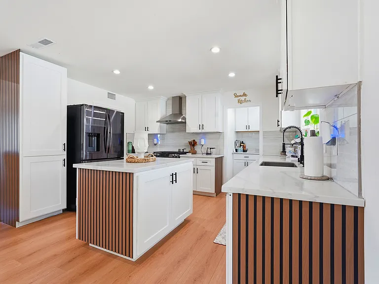 4563 Hempstead St — Photo 12