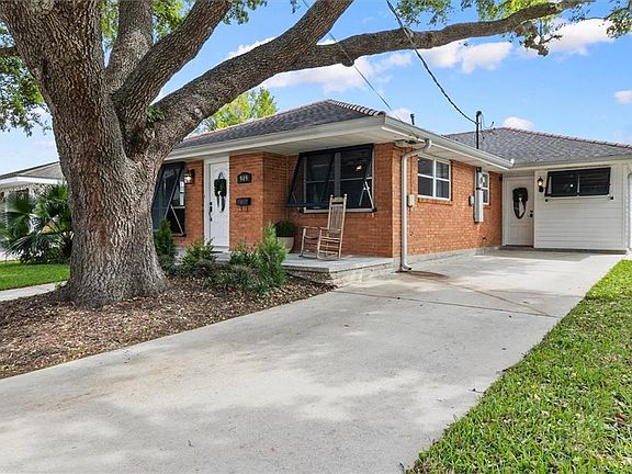 3rd image of 909 Rosa Ave