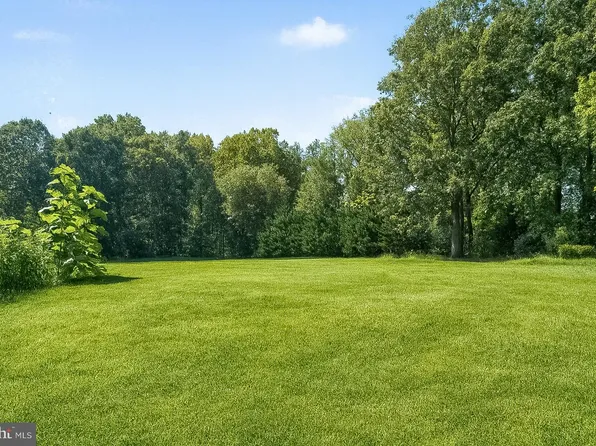 1008 Pine Hill Rd, Mc Lean, VA 22101