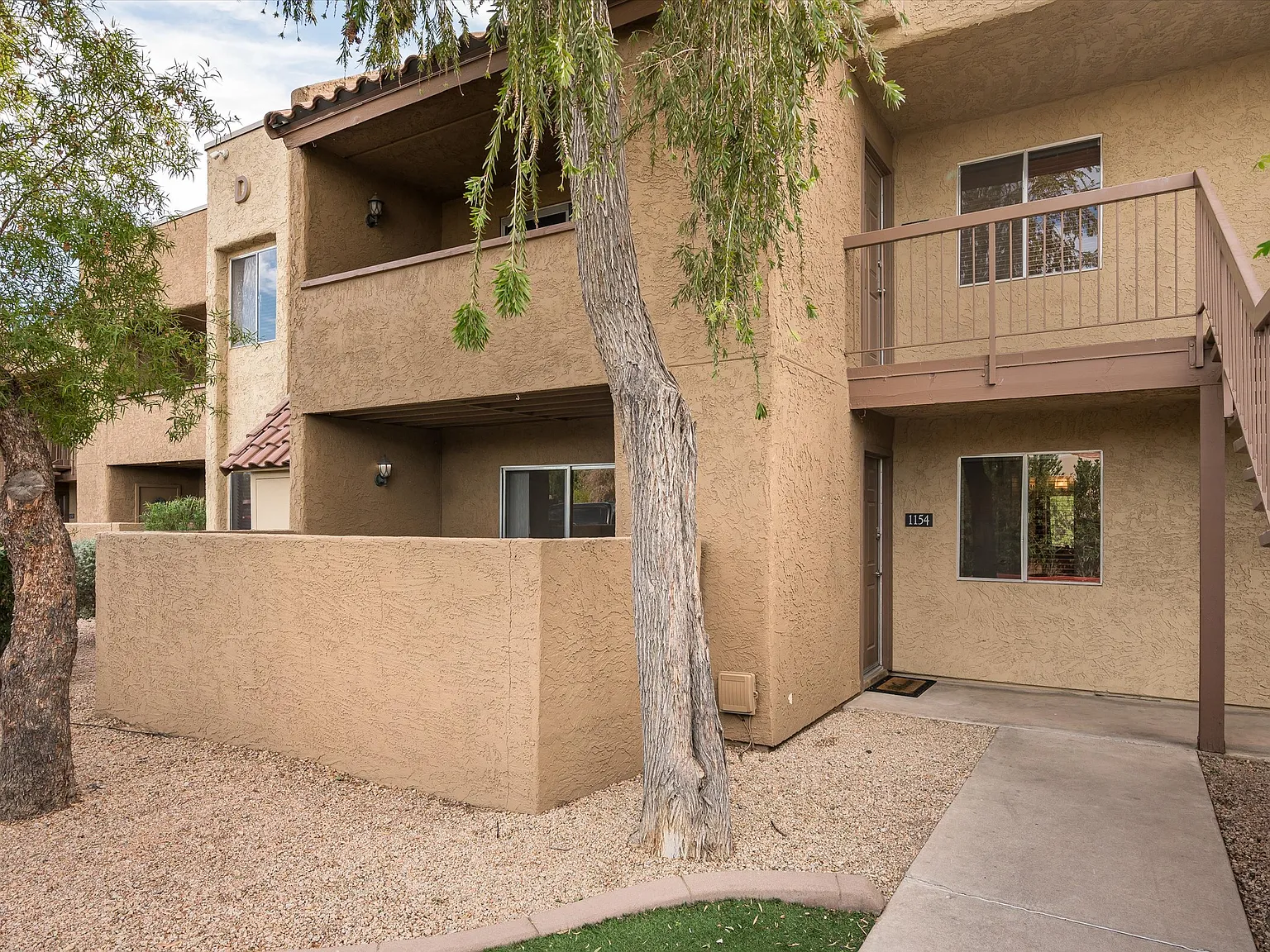 5877 N Granite Reef Rd — Photo 1