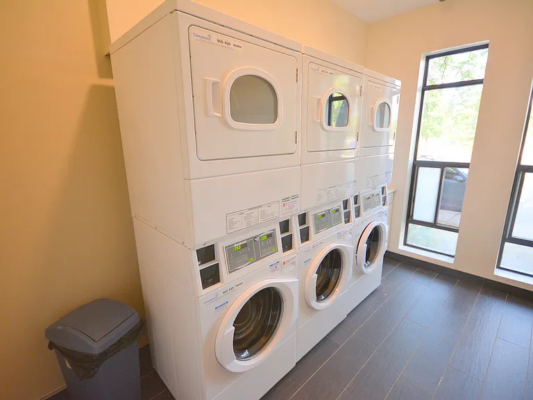 10 Burnside Ave #409 — Photo 9