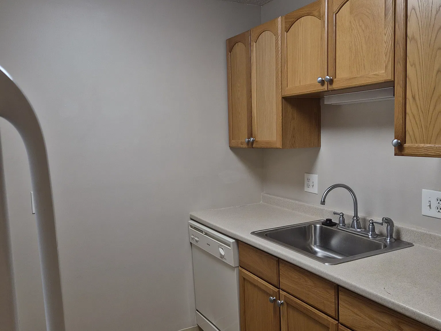 1 bed, 725 sqft, $1,800 — Photo 4