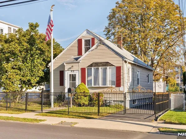 62 Johnson Ave, Wallington, NJ 07057