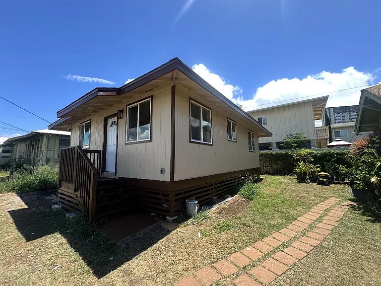 1039 Kamehameha Iv Rd #43 — Photo 1