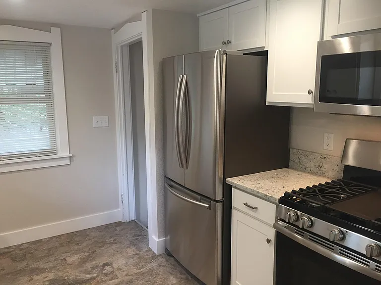 2295 S Franklin St — Photo 5