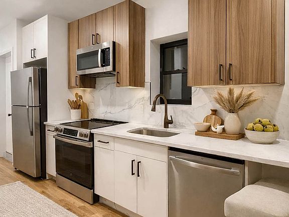 2nd image of 365 W 126th St #2L