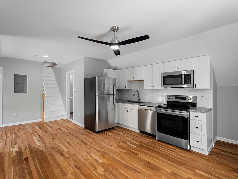 108 Main St #101 — Photo 2