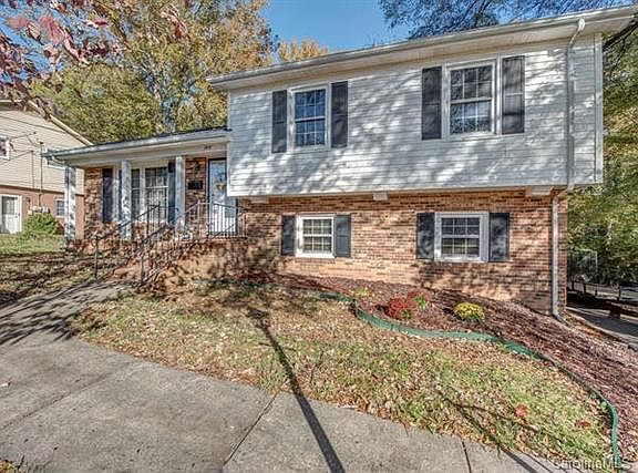 4th image of 1414 Churchill Dr