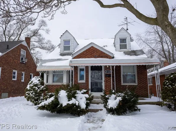 21337 Universal Ave, Eastpointe, MI 48021