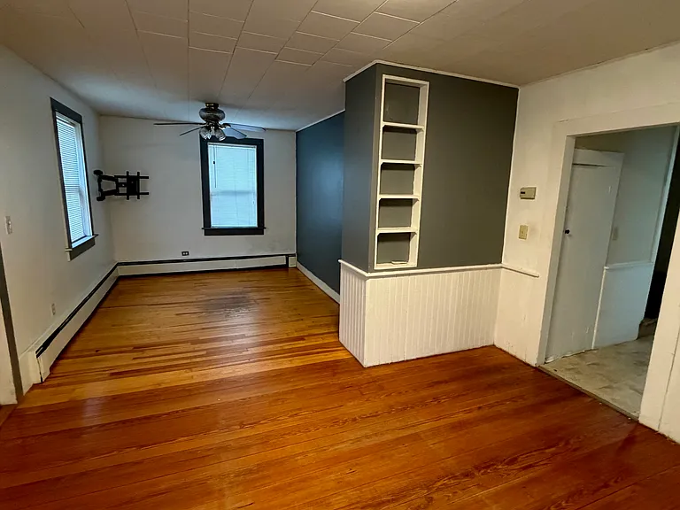 61 Vernon Ave #4 — Photo 15