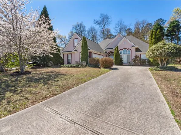 2239 Cluster Ln, Grayson, GA 30017