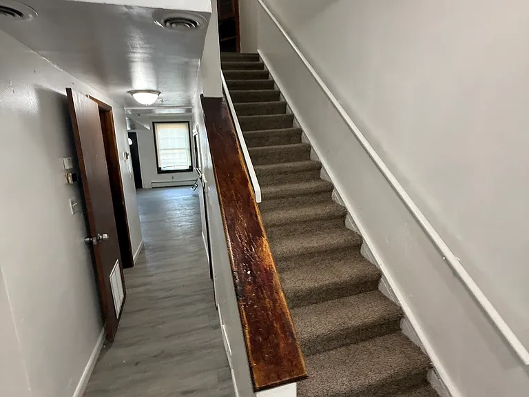149 Playter St #1 — Photo 10