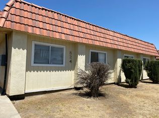 824 W Murray Ave APT B, Visalia, CA 93291