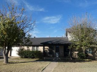 209 E 4th St, Duke, OK 73532