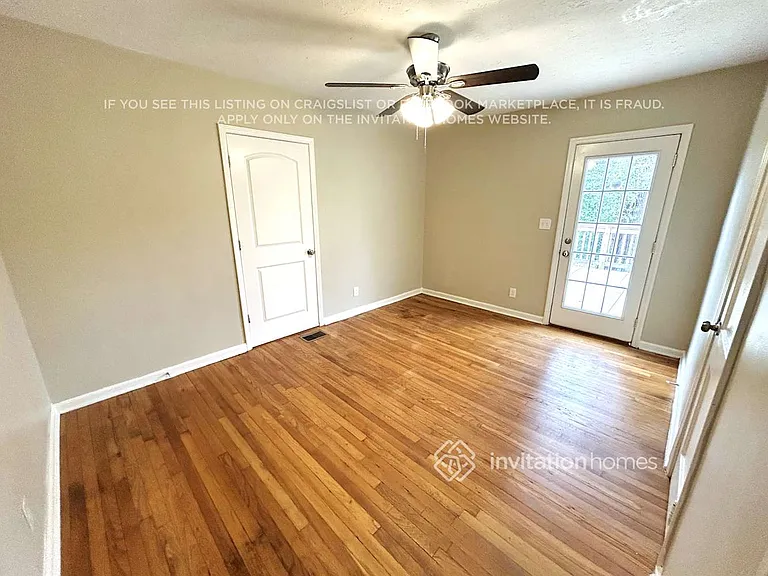 2771 Joyce Ave — Photo 6