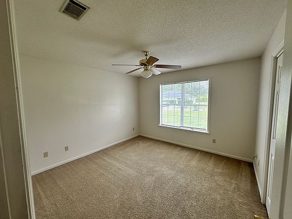 3rd image of 6119B Vinnie Dr