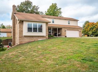 6421 Meadow Oak Dr, Georgetown, IN 47122