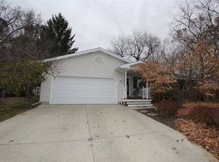 723 E Caneel Dr, Tecumseh, MI 49286