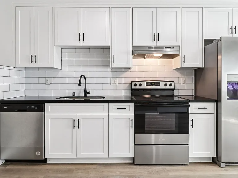 Duplet at Hillcrest | Modern Studio, 1 & 3 Bedroom Apartments — Photo 62