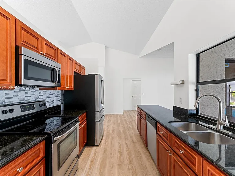 3561 SW Carmody St — Photo 11