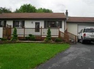 4719 Aspen Dr, Walnutport, PA 18088