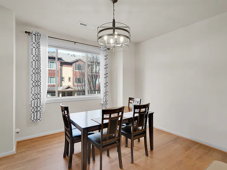 184 NE 79th Ave — Photo 7