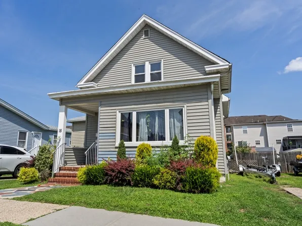 18 Saint Ann St #2, Carteret, NJ 07008