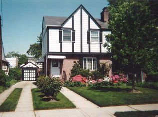 7347 177th St, Fresh Meadows, NY 11366