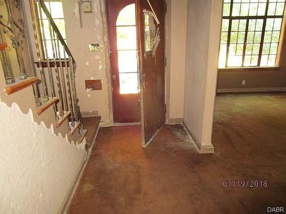5th image of 1901 Benson Dr