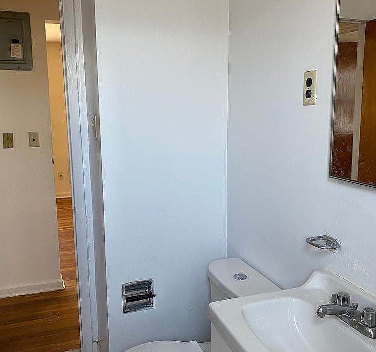 1st image of 194-05 67th Ave #4C