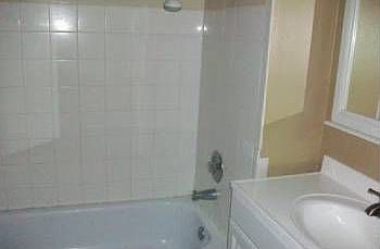 3rd image of 1109 Blueberry Dr
