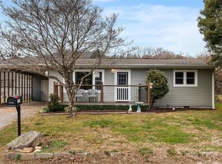 187 Harris St, Waynesville, NC 28786