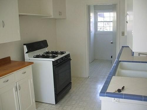2nd image of 1033 Cacique St #A
